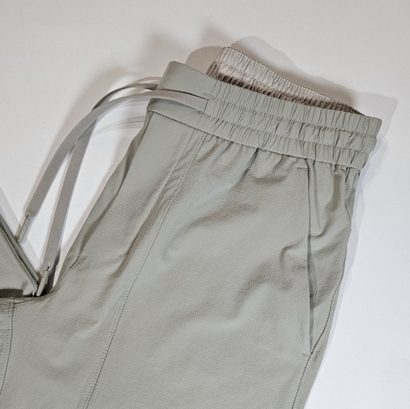 Lululemon Womens Windbreaker Pants Small Light Green Adjustable Athleisure Wear - Picture 2 of 10